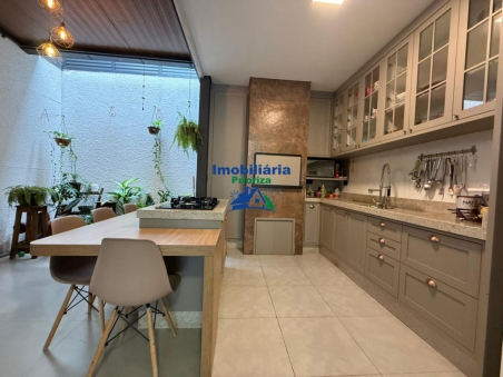 SOBRADO SEMI MOBILIADO À VENDA - FOZ...